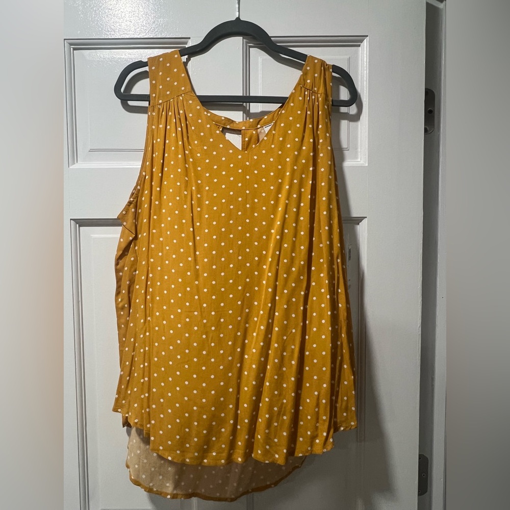Women’s Old Navy Sleeveless Top